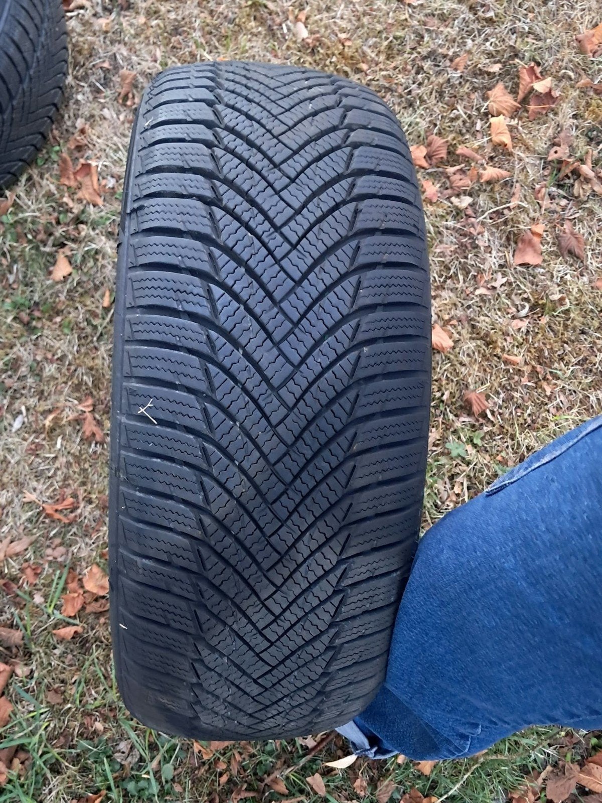 Pneus hiver presque neufs 195/50 R16, Autos : Pièces & Accessoires, Enlèvement, Pneus hiver, Pneu(s)