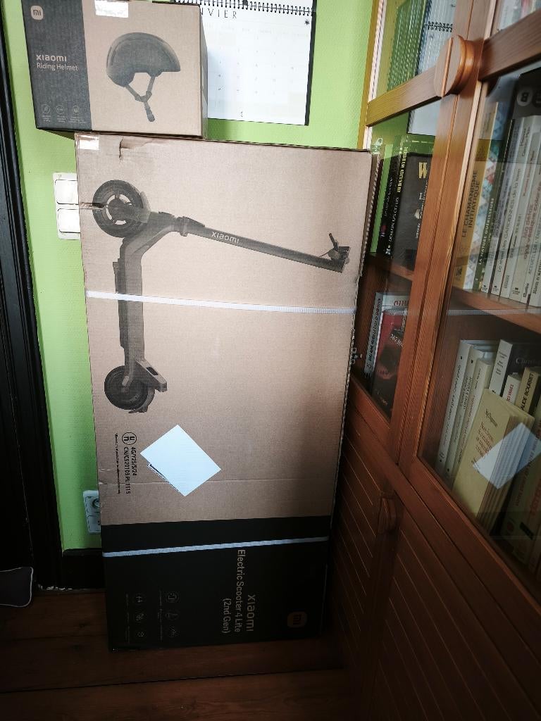 XIAOMI scooter + helm (nieuw in originele verpakking), Ophalen, Nieuw, Elektrische step (E-scooter), Xiaomi