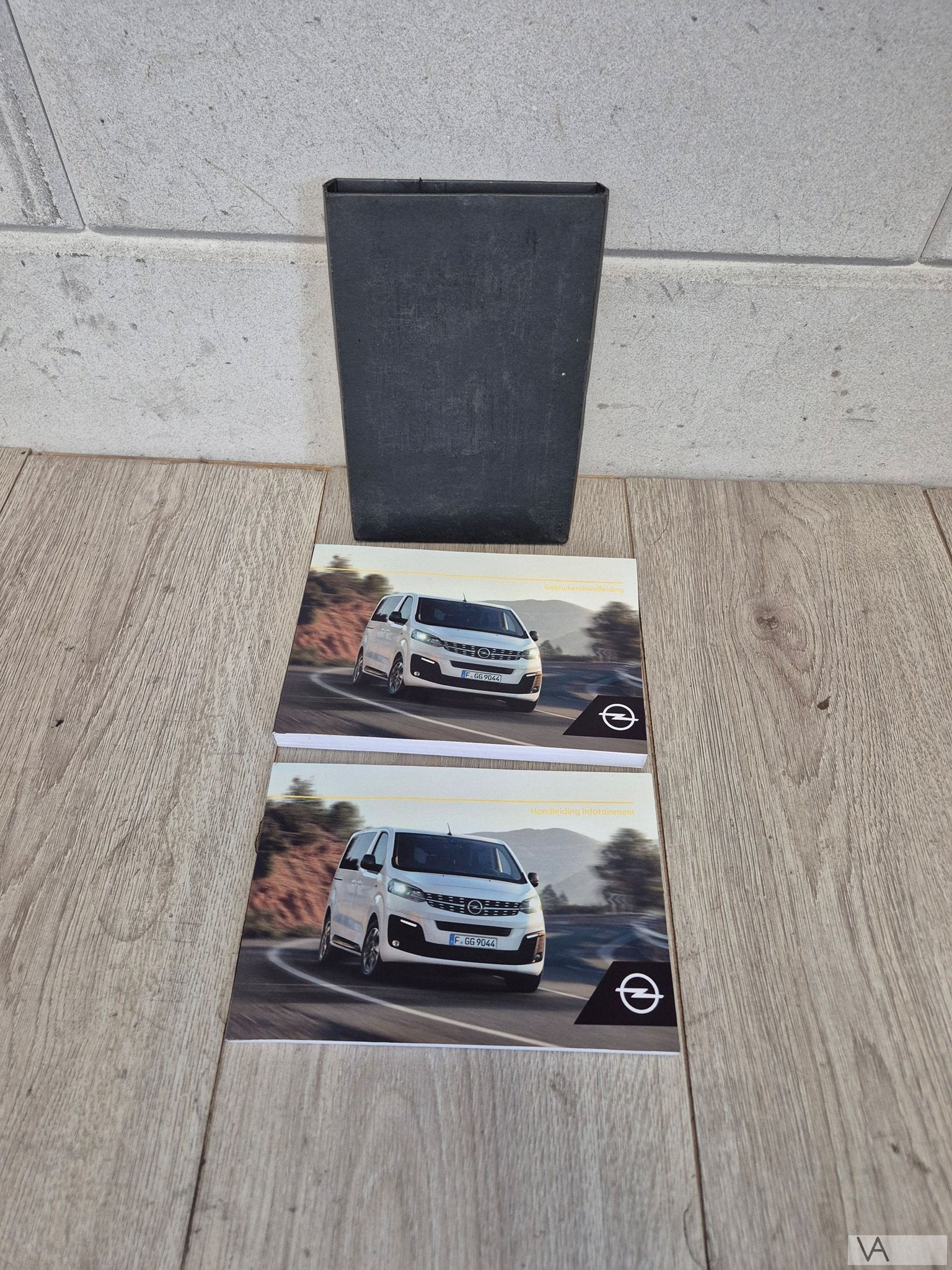 Handleiding instructieboekje van Opel Vivaro 2013 - 2019 €30, Auto diversen, Handleidingen en Instructieboekjes, Ophalen of Verzenden