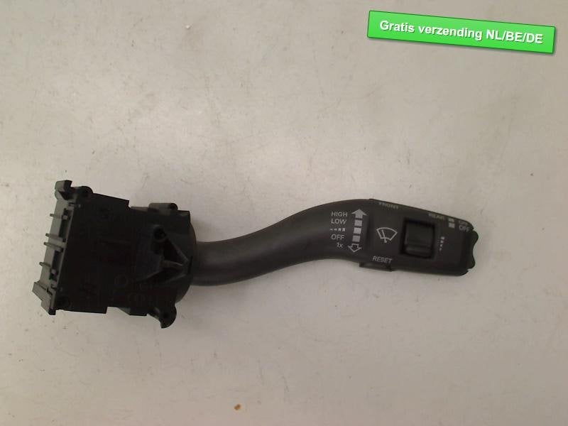 COMMUTATEUR DROIT Audi Q7 (4LB) (4E0953503G), Auto-Union-Straße  1,
85057  Ingolstadt, DE, Info@audi.de, Audi, Utilisé
