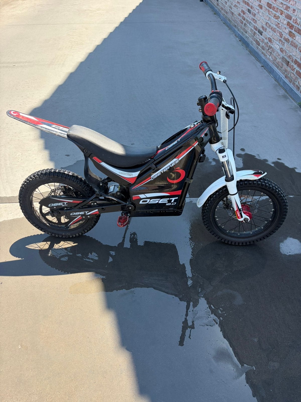 Oset 16 moto electrique new batteries preuve par facture ., Vélos & Vélomoteurs, Enlèvement, Comme neuf