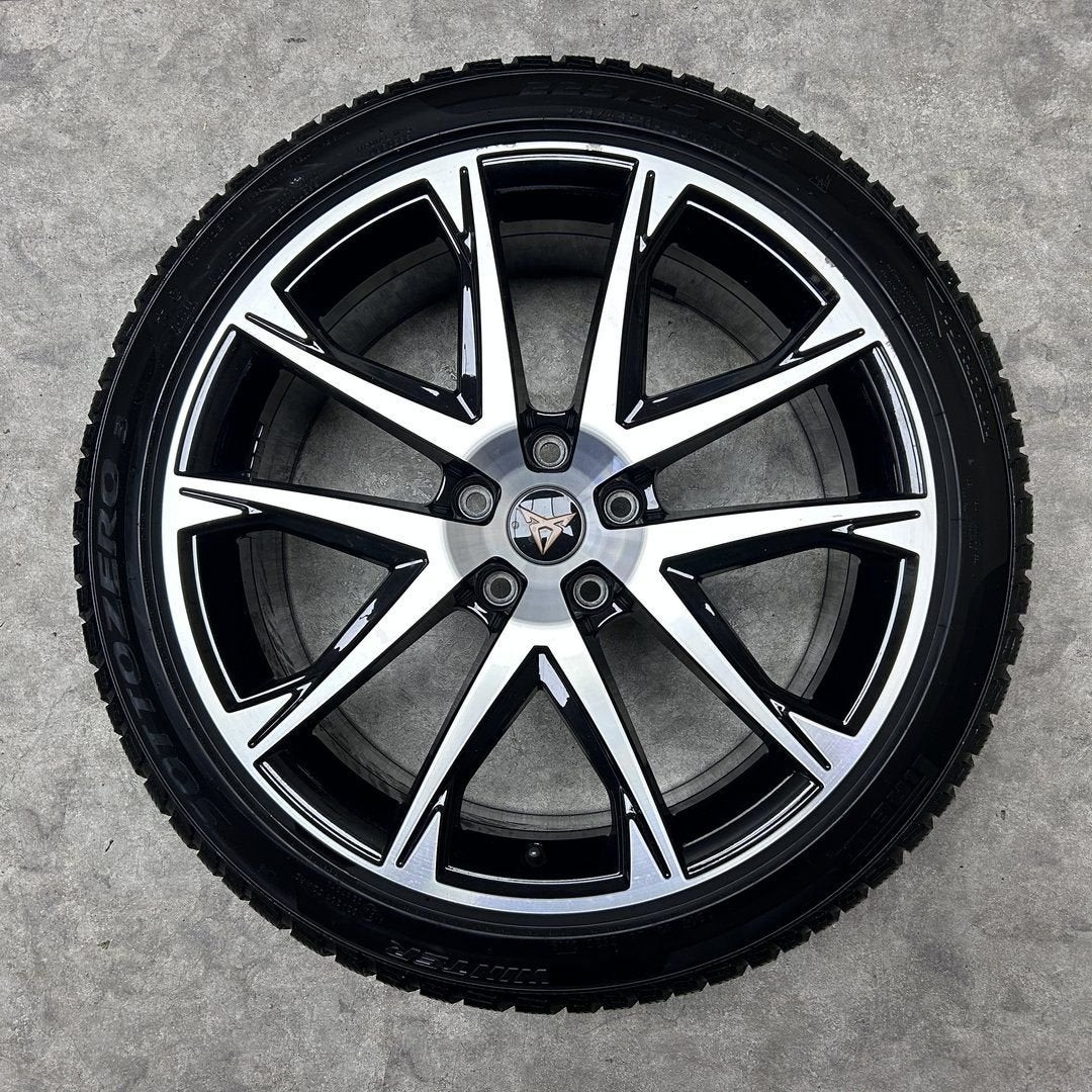 19 inch originele velgen + winterbanden Cupra Ateca, Autos : Pièces & Accessoires, Pneus et Jantes, Véhicule de tourisme, -, 19 pouces