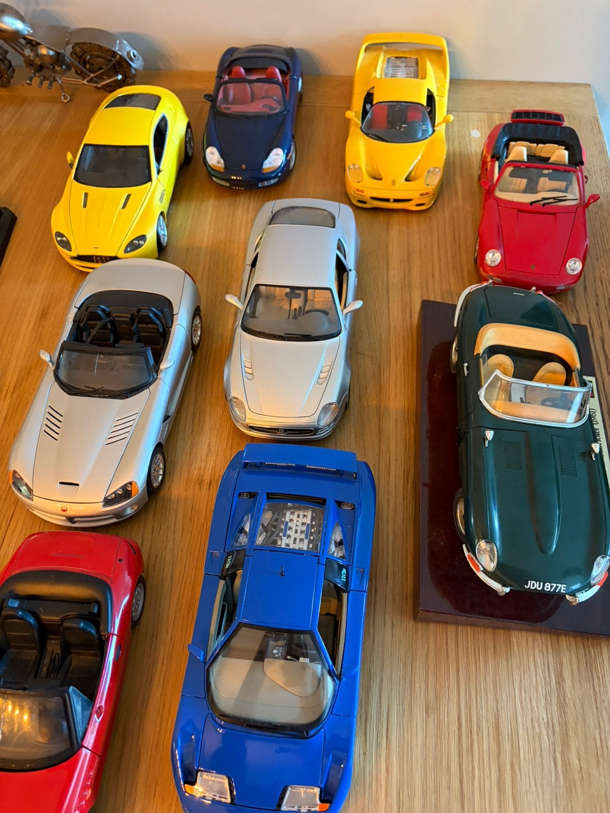 Model auto’s 1:18 en 1:24, Hobby & Loisirs créatifs, Voitures miniatures | 1:24, Enlèvement, Comme neuf, Voiture