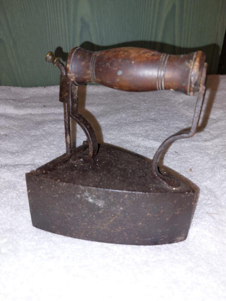 oud ijzeren strijkijzer, jaren 1800-1900, Antiquités & Art, Curiosités & Brocante, Enlèvement ou Envoi