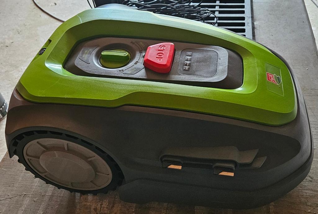 1000m2 Robotmaaier zo goed als nieuw., Enlèvement