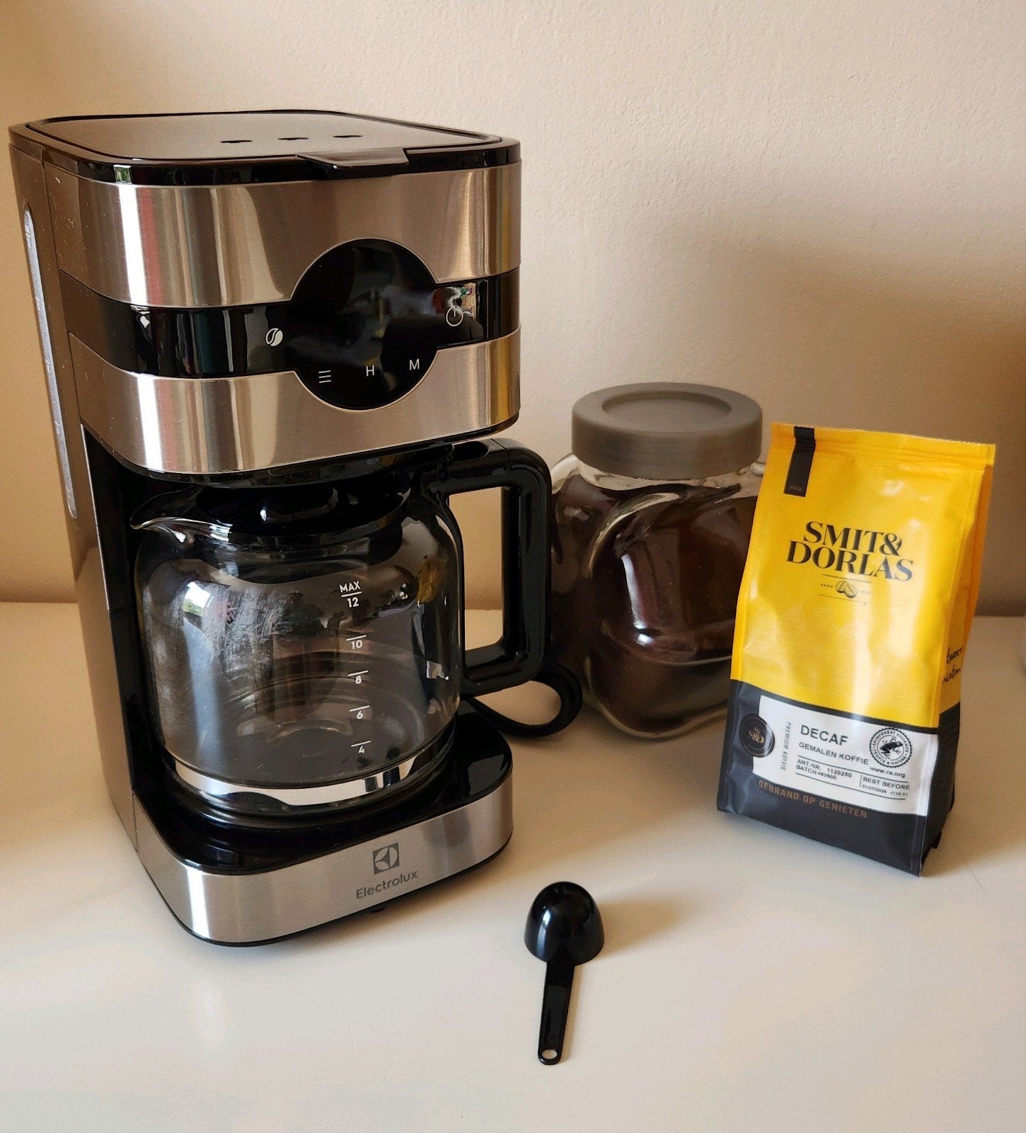 Cafetière Electrolux EKF900 avec minuterie avec café gratuit, Café moulu, Enlèvement ou Envoi, Comme neuf, 4 à 10 tasses