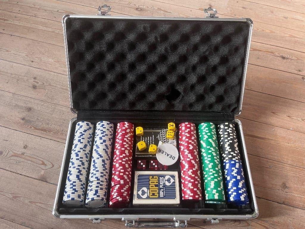 Pokerset, Ophalen, Gebruikt