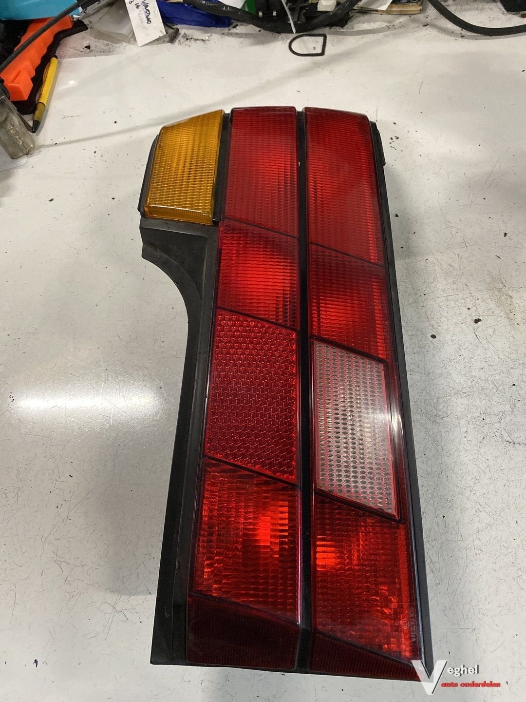 BMW 7 Serie 1992. Achterlicht rechts, Gebruikt, -, -, Ophalen of Verzenden