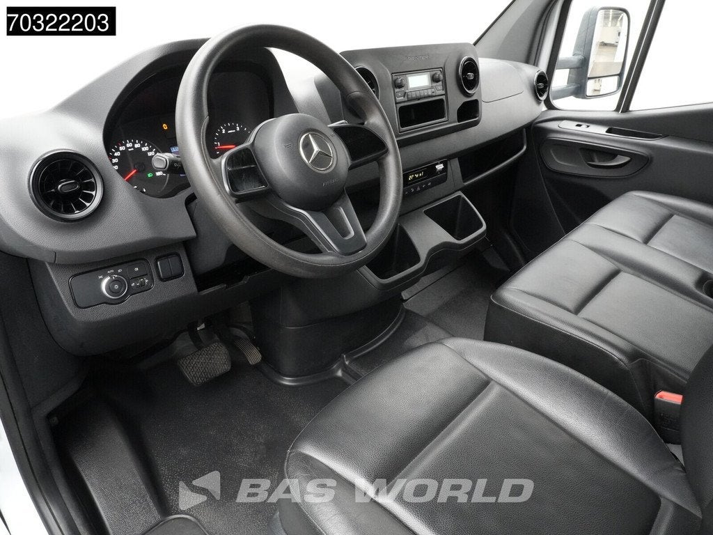 Mercedes Sprinter 314 CDI Automaat Laadklep Zijdeur Bakwagen, Auto's, Bestelwagens en Lichte vracht, Automaat, Stof, Gebruikt