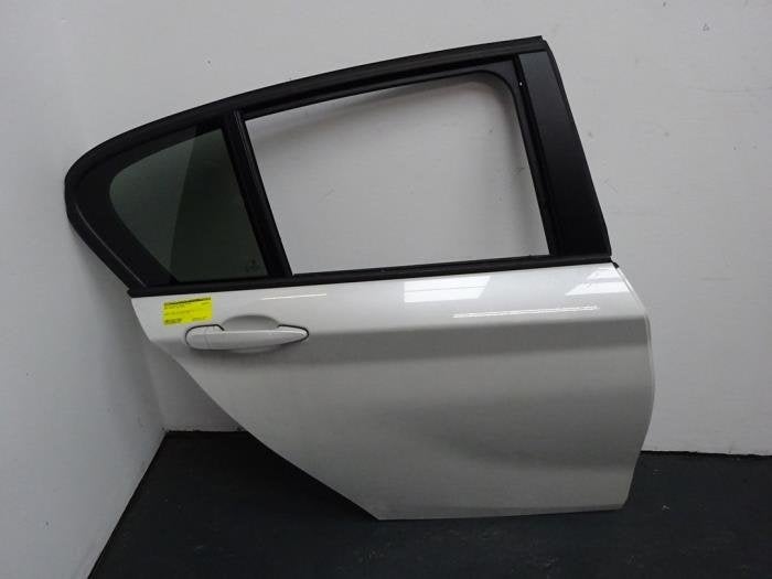 Portier 4Deurs rechts-achter van een BMW 1-Serie (A96), Gebruikt, -, Deur, -