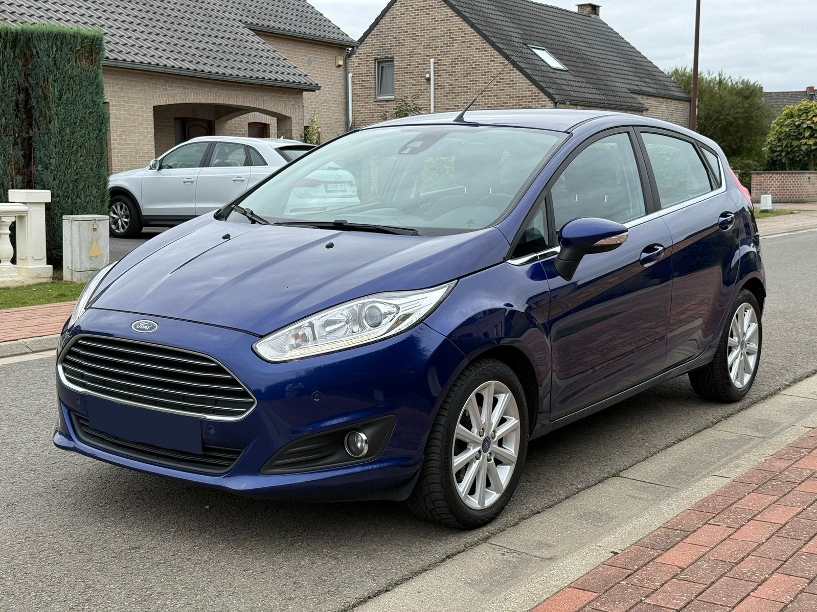 Ford Fiesta 1.0 EcoBoost Titanium Powershift 1 Prop CARNET, Autos, Achat, 998 cm³, Entretenue par le concessionnaire, Noir