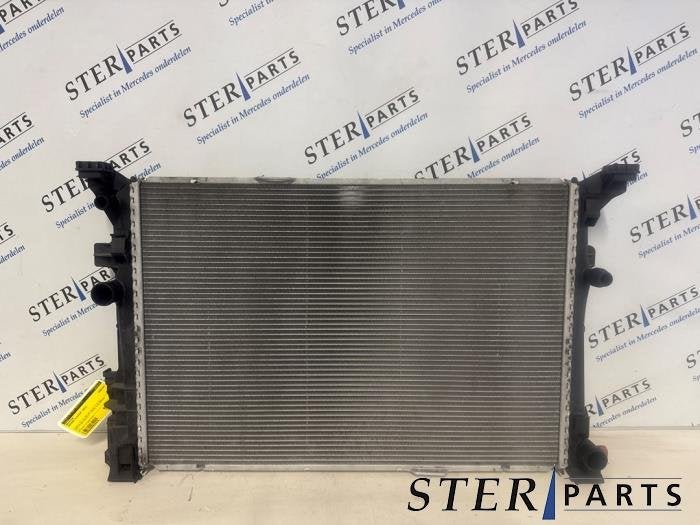 Radiateur d'un Mercedes B-Klasse, Autos : Pièces & Accessoires, 3 mois de garantie, Utilisé, -, -