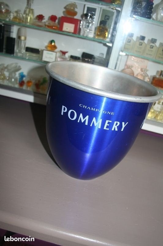 3 Sceaux  Champagne Bleu  Vintage Pommery, Collections, Vins, Enlèvement, Comme neuf, Champagne