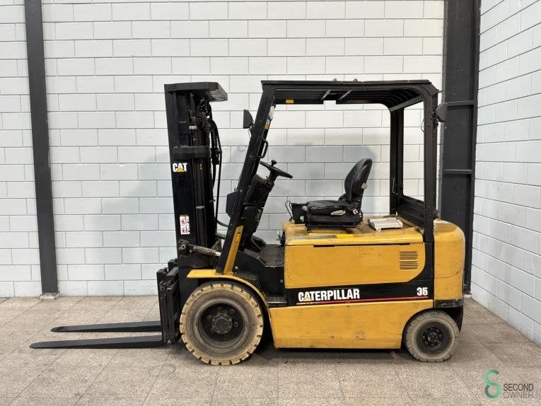Heftrucks Elektrisch Caterpillar EP35K 2003 Triplex, Zakelijke goederen, Machines en Bouw | Heftrucks en Intern transport, Heftruck