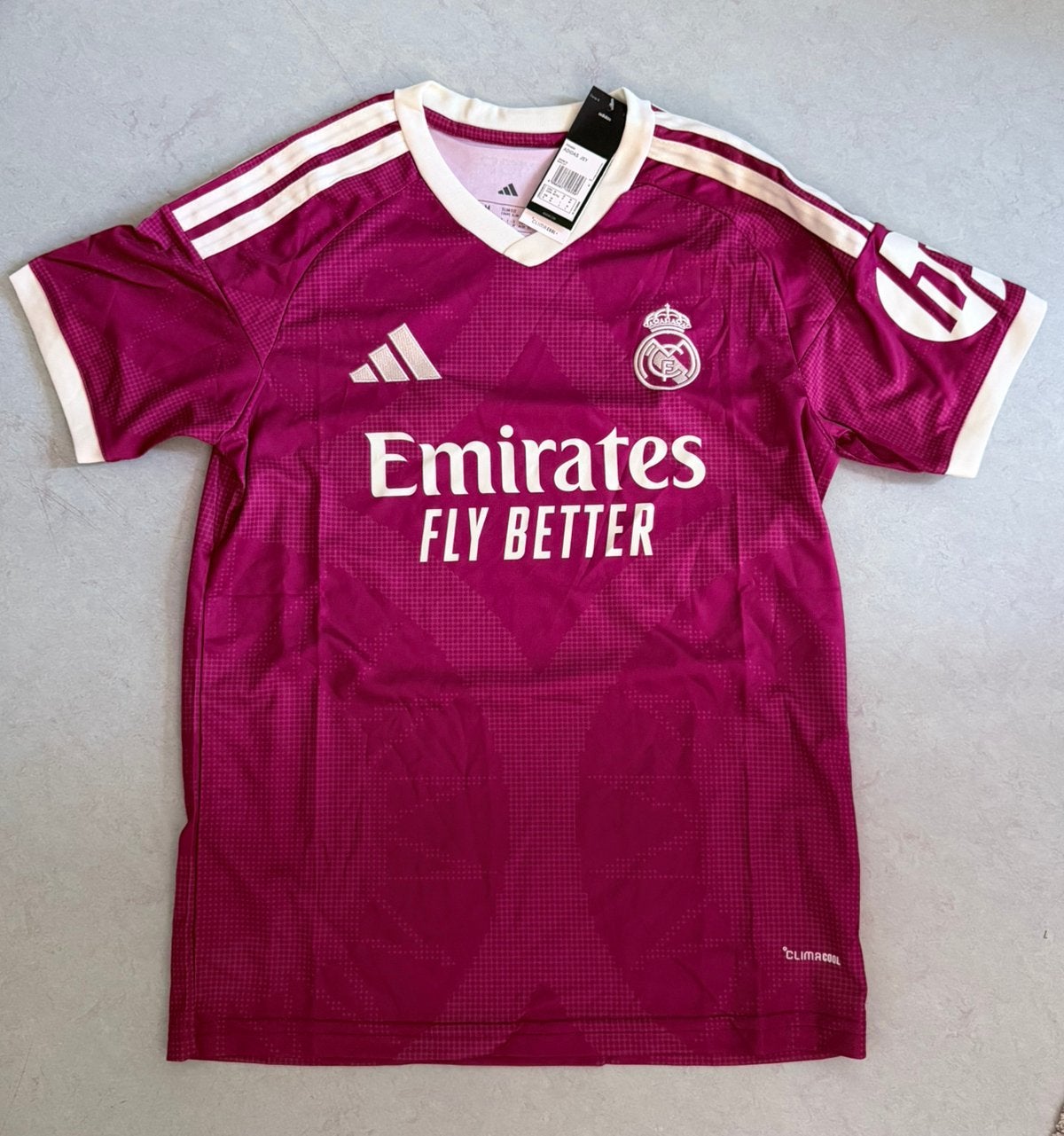 Real Madrid - 2026-2027 Alternative, Sport en Fitness, Maat M, Ophalen of Verzenden, Nieuw, Shirt