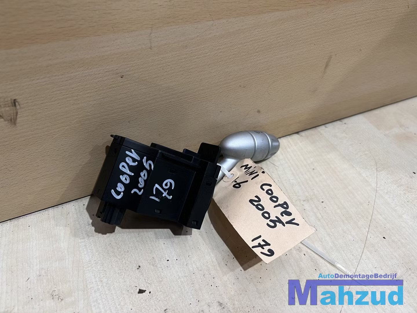 MINI COOPER ONE R50 R53 ruitenwisser schakelaar 2001-2008, Customer.service@mini.co.uk, BMW AG, Petuelring 130
80788  Munich, DE