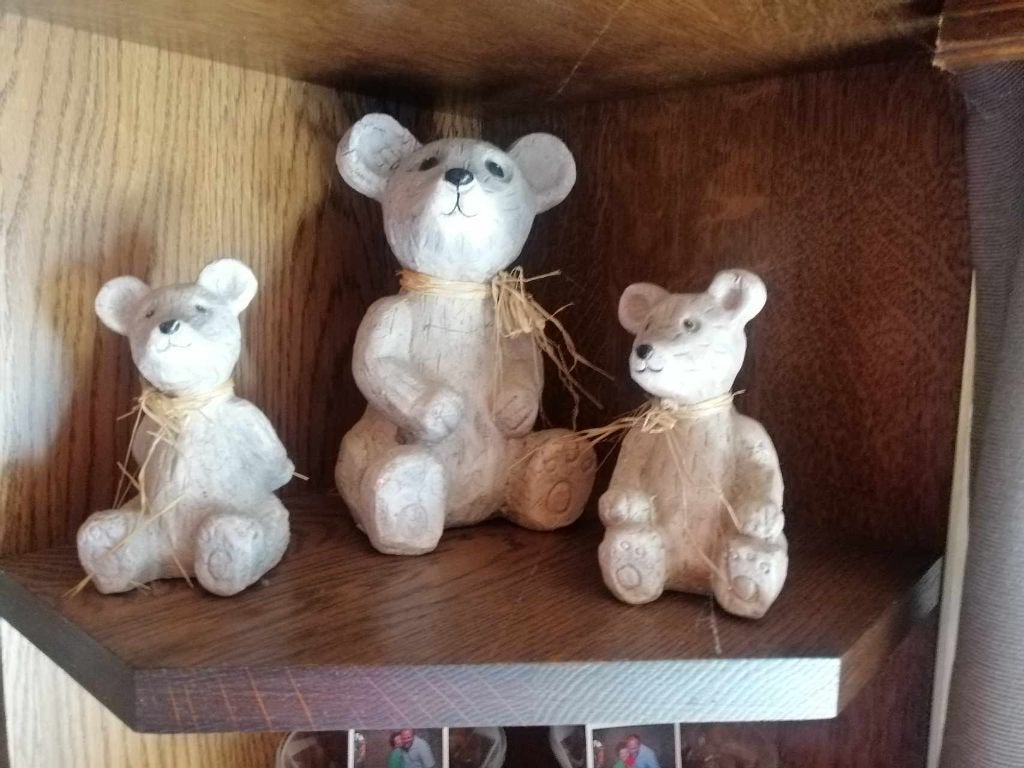 Leuke muizenfamilie in steen, Ophalen