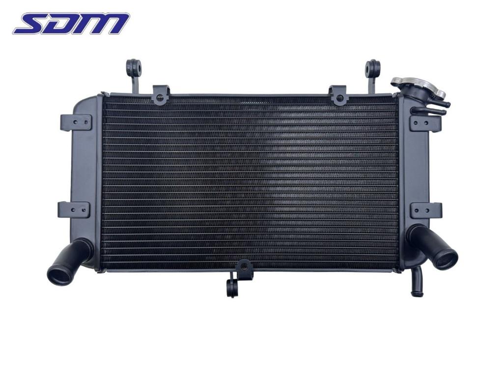 RADIATEUR Suzuki GSR 750 2011-2016 (GSR 750) (17710-08J00), Dhr. S. di Majo, Nieuw, Info@cama-motorparts.nl, P.J. Troelstraweg 8 8
3144 CX  MAASSLUIS, NL