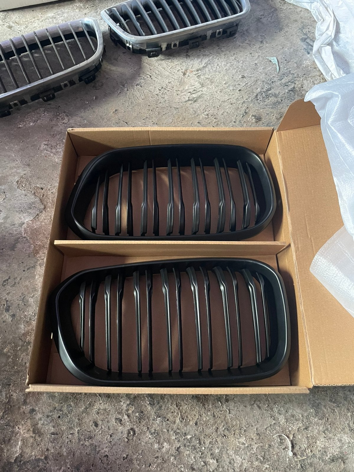 Bmw 1serie grill nieuw, Ophalen, Nieuw