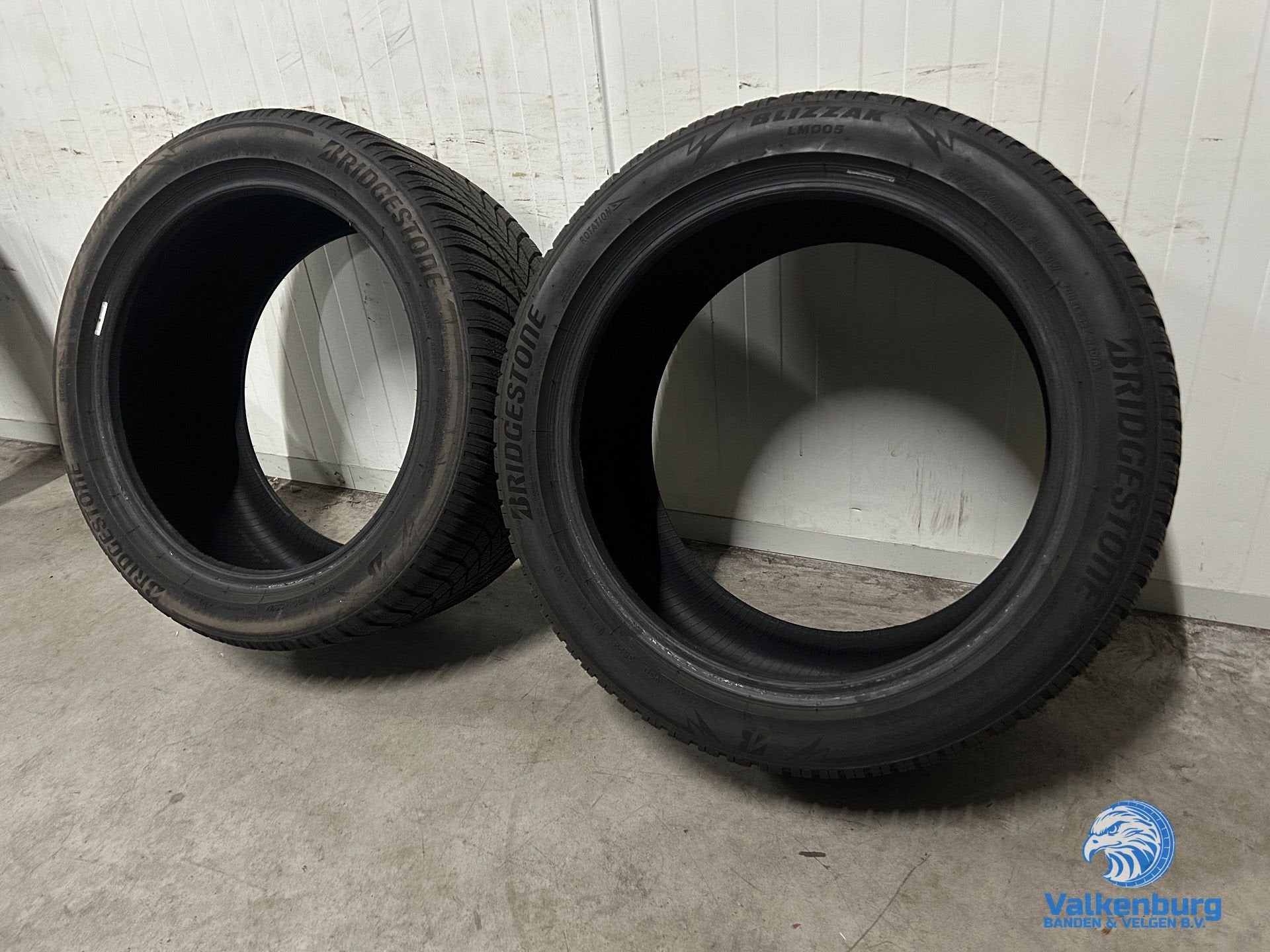 6mm! Winterbanden 275/40R18 Bridgestone Blizzak LM005, Autos : Pièces & Accessoires, Pneus hiver, Véhicule de tourisme, 275 mm