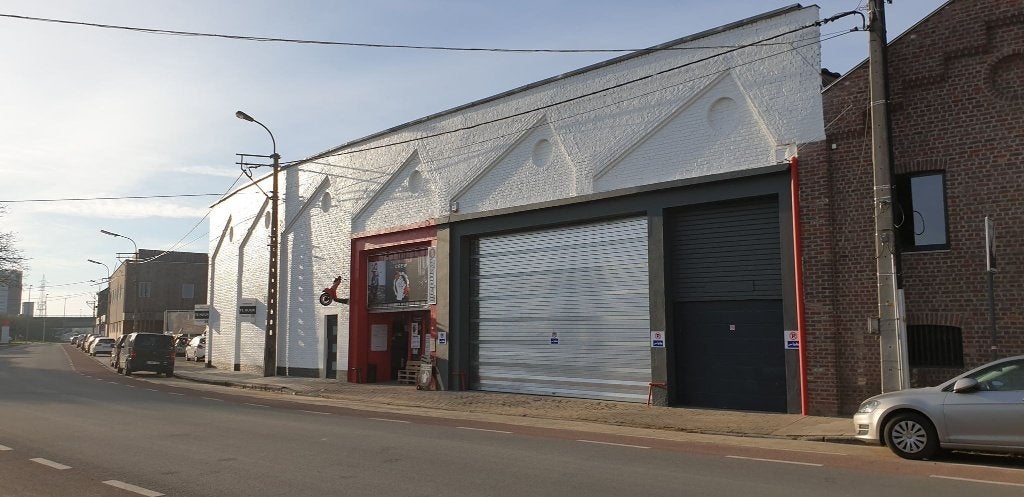 magazijn te huur te Kortrijk  95 vierkante meter., Provincie West-Vlaanderen