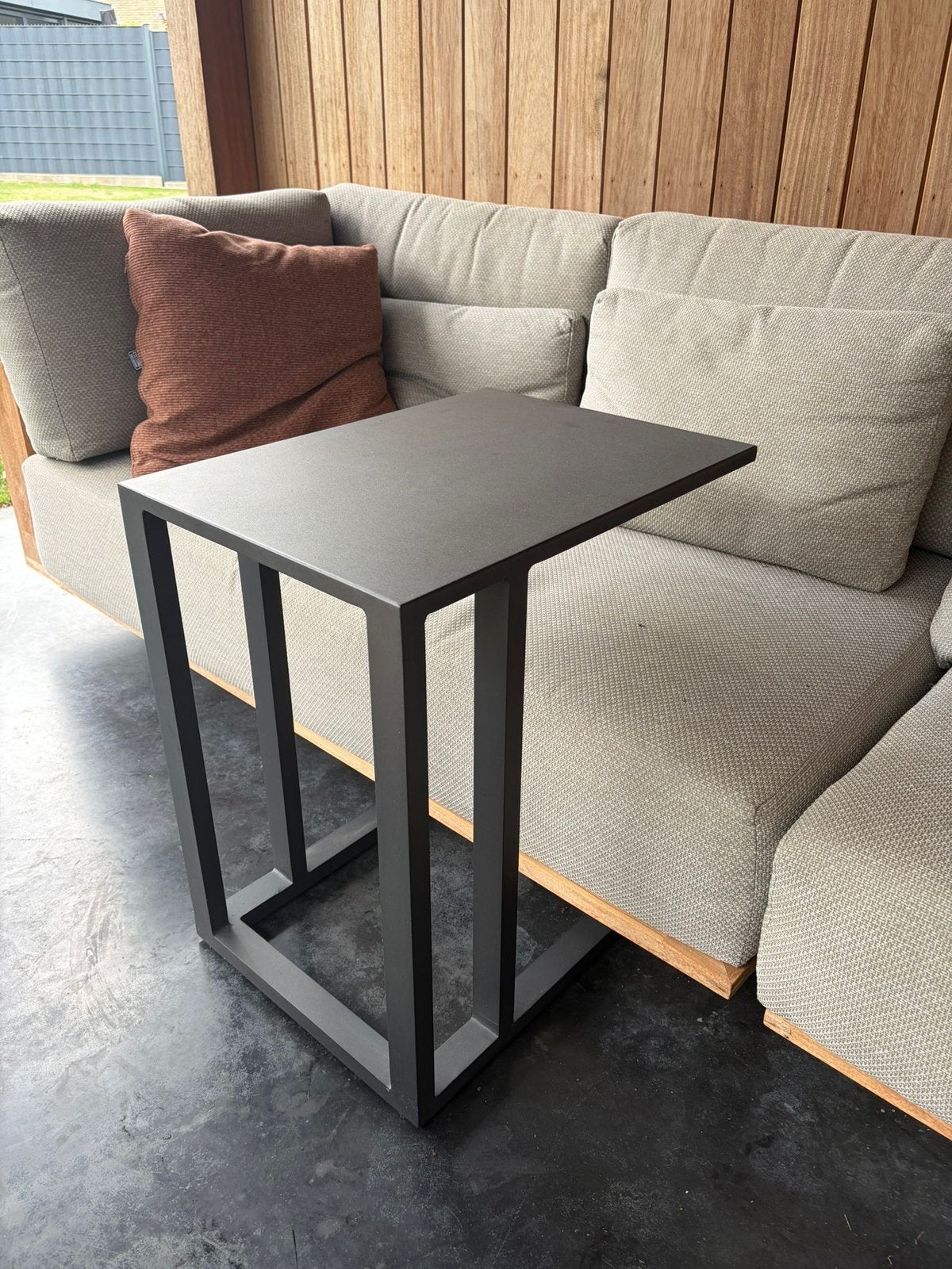 Bijzettafel aluminium - Antraciet, Ophalen, Zo goed als nieuw, Aluminium, Bijzettafel