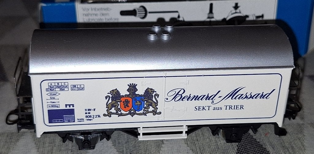 Märklin HO 4415 koelwagon "Bernard-Massard" van de DB, Enlèvement ou Envoi, Comme neuf, Wagon, Märklin