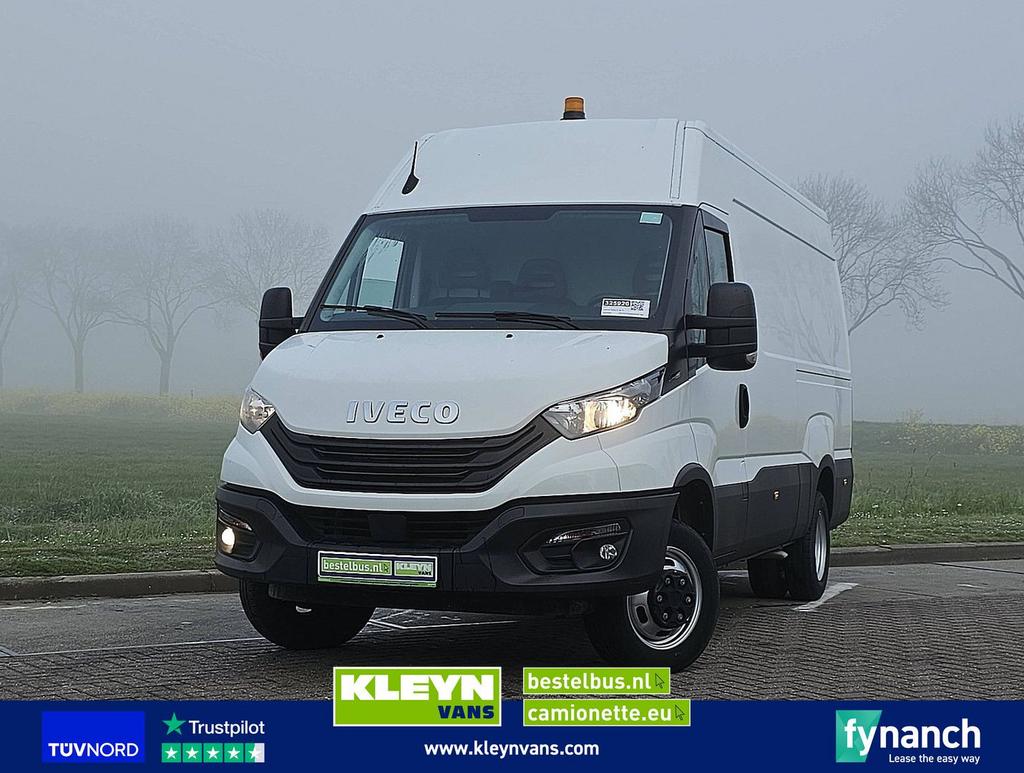 Iveco DAILY 35C14 L2H2 Dubbellucht AC!, Auto's, Bestelwagens en Lichte vracht, Iveco, Wit, Bedrijf, Te koop