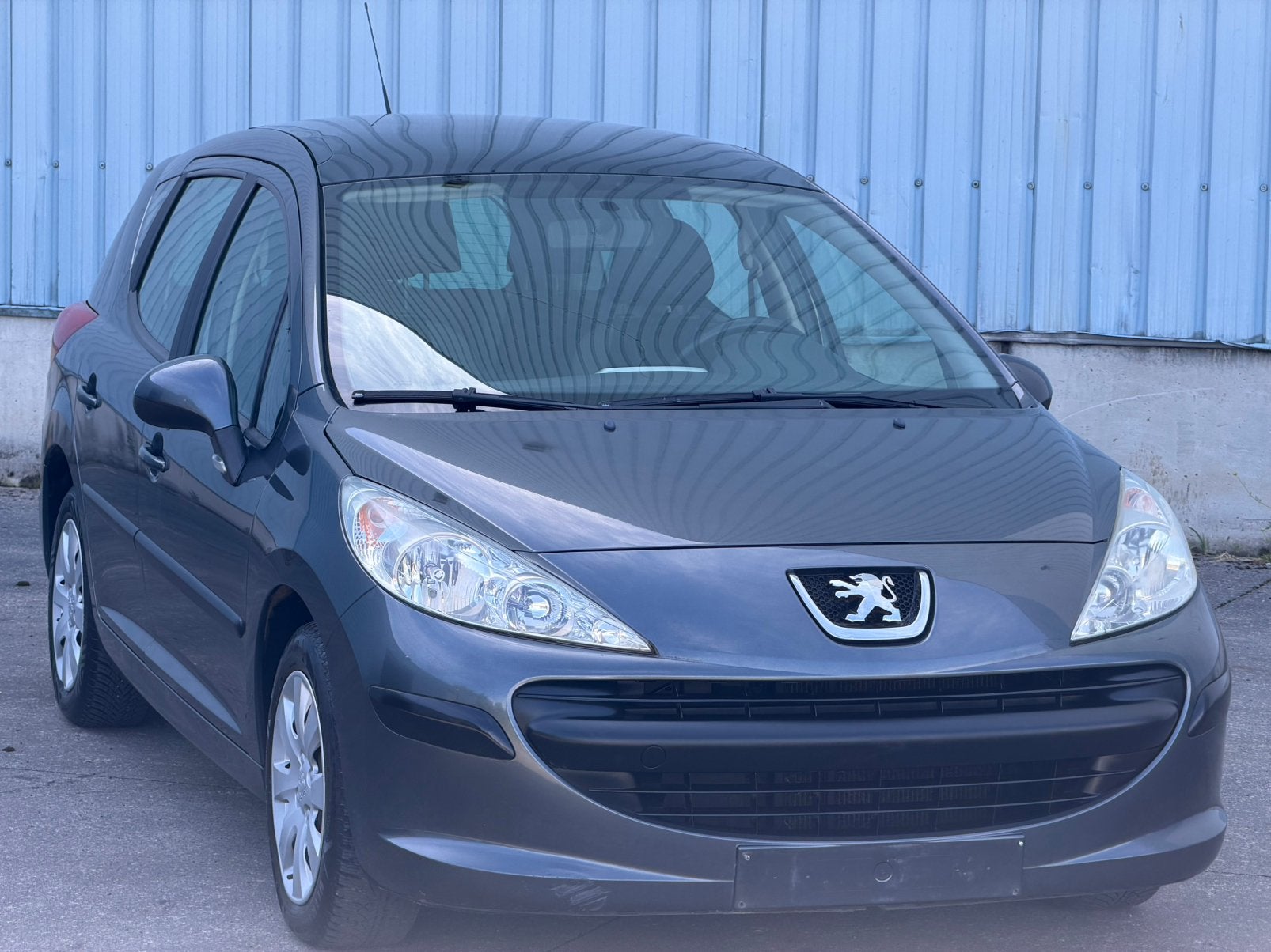 Peugeot 207 1.4 Essence Sw /Toit Panoramique- Carnet Complet, Argent ou Gris, Achat, 1378 cm³, https://public.car-pass.be/vhr/8c73e44c-19c4-4252-8ffe-7eb8483f324d