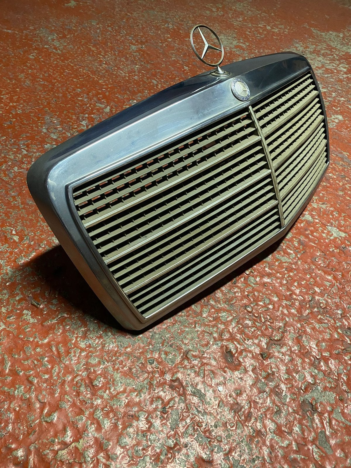 Calandre mercedes w124, Mercedes-Benz, Enlèvement, Utilisé, Capot moteur
