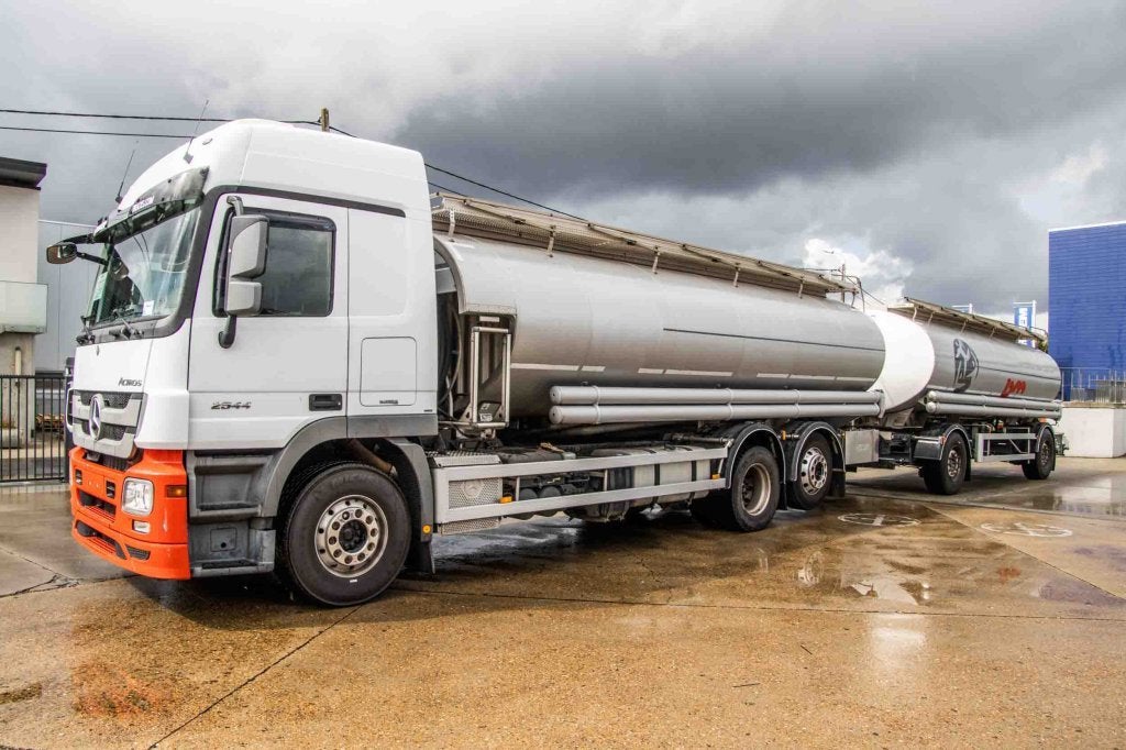 Mercedes-Benz ACTROS 2544-MP3+MAGYAR-INOX-18.200L+6COMP, Achat, Entreprise, Autres carburants, Air conditionné