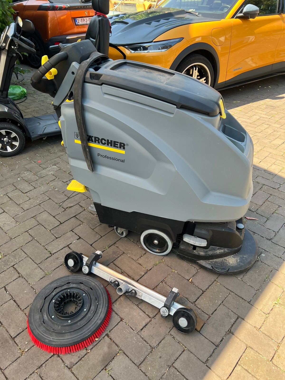 Autolaveuse Karcher b40c, Bricolage & Construction, Enlèvement, Comme neuf