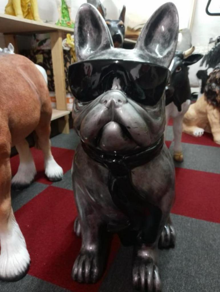Verschillende honden beelden, Ophalen, Zo goed als nieuw