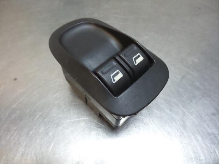 Commutateur vitre électrique d'un Peugeot 206, -, 3 mois de garantie, Utilisé, -