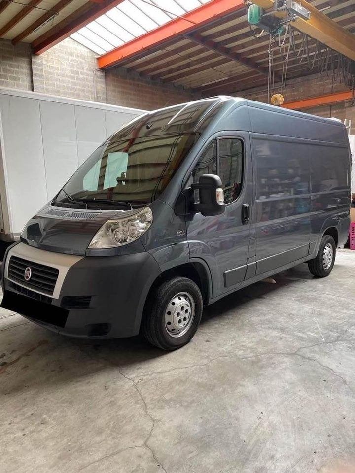 Fiat Ducato L2H2, Auto's, Fiat, Particulier, Ducato, Diesel, Euro 5, 4 deurs, Handgeschakeld, Zilver of Grijs, Zwart