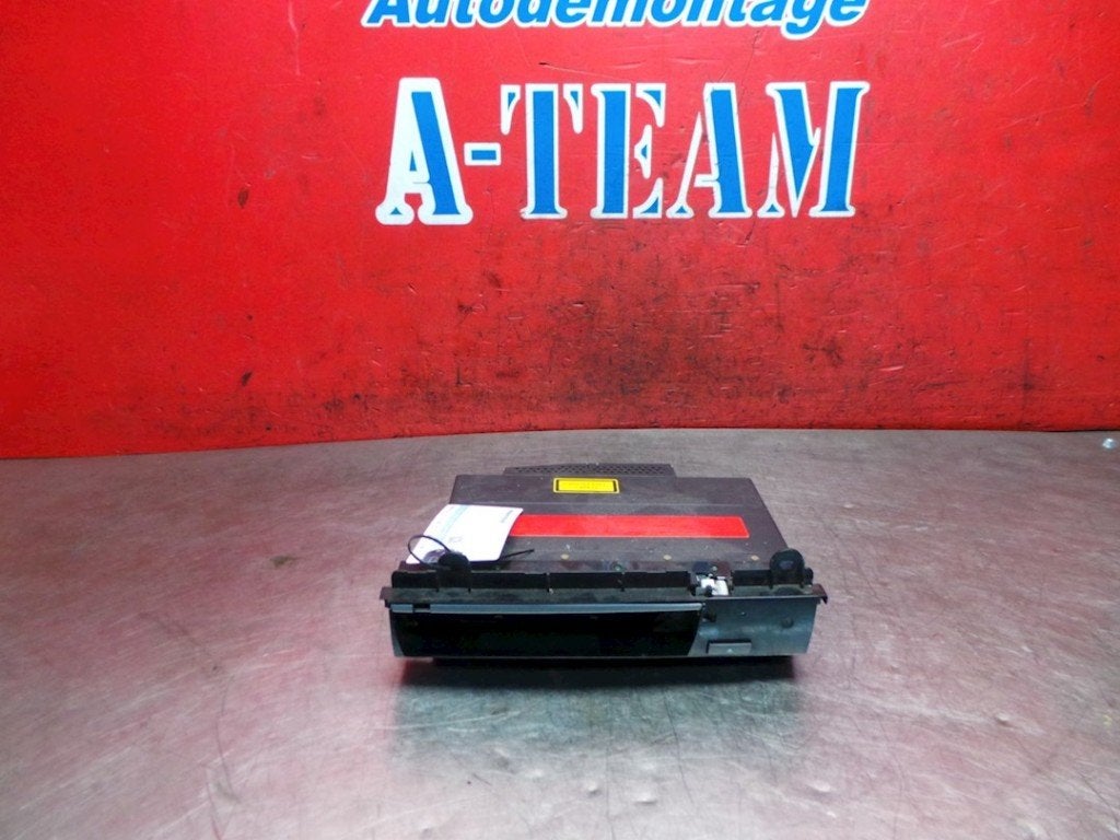 CD SPELER BMW 7 serie (E65 / E66 / E67) (01-2001/12-2009), Gebruikt, BMW