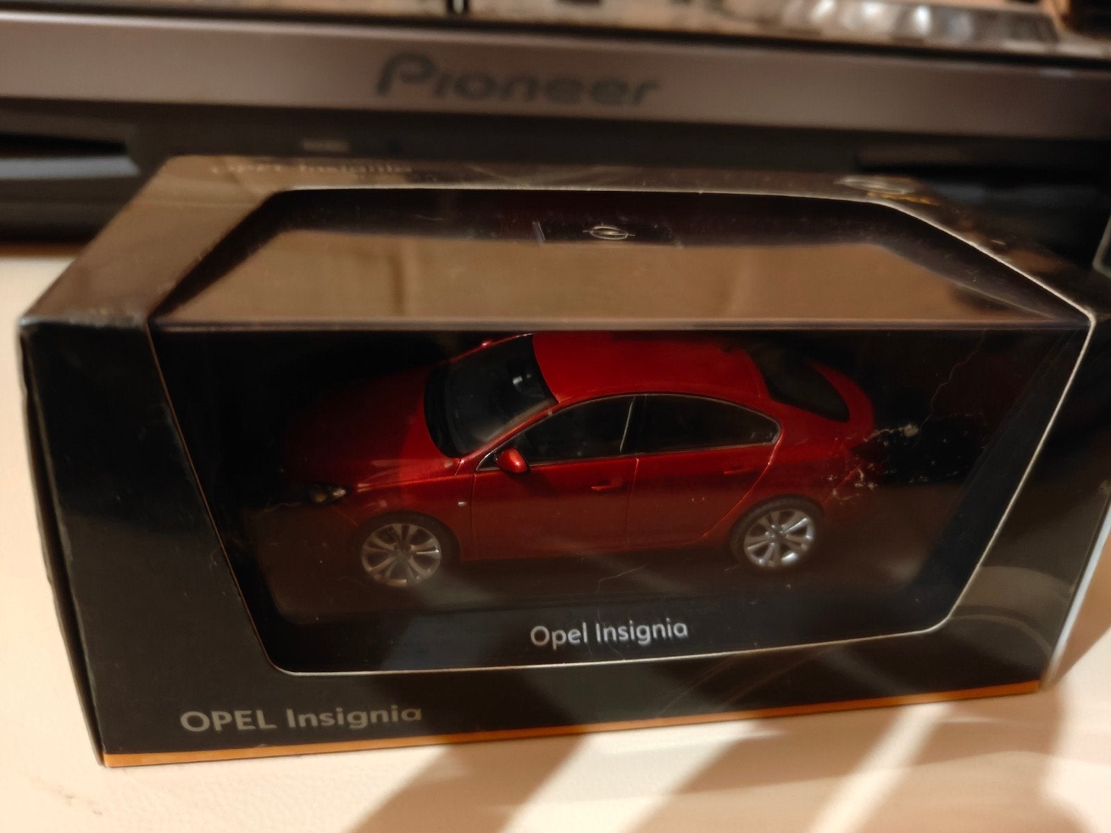 Schuco Opel Insignia A 1:43, Enlèvement ou Envoi, Comme neuf, Voiture, Schuco