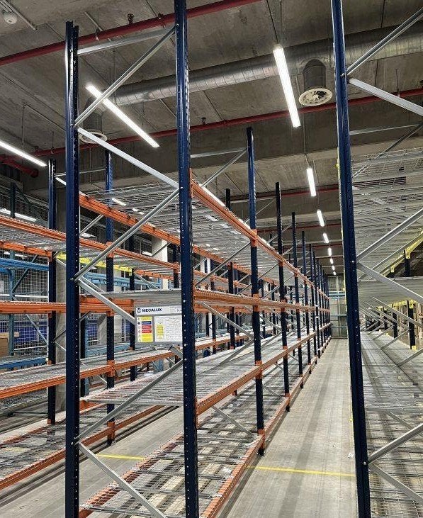 Étagère à palettes Mecalux - 400x100 cm - 235 cm à neuf, Enlèvement ou Envoi, Mecalux palletstelling, Info@timshop.be, Geen idee