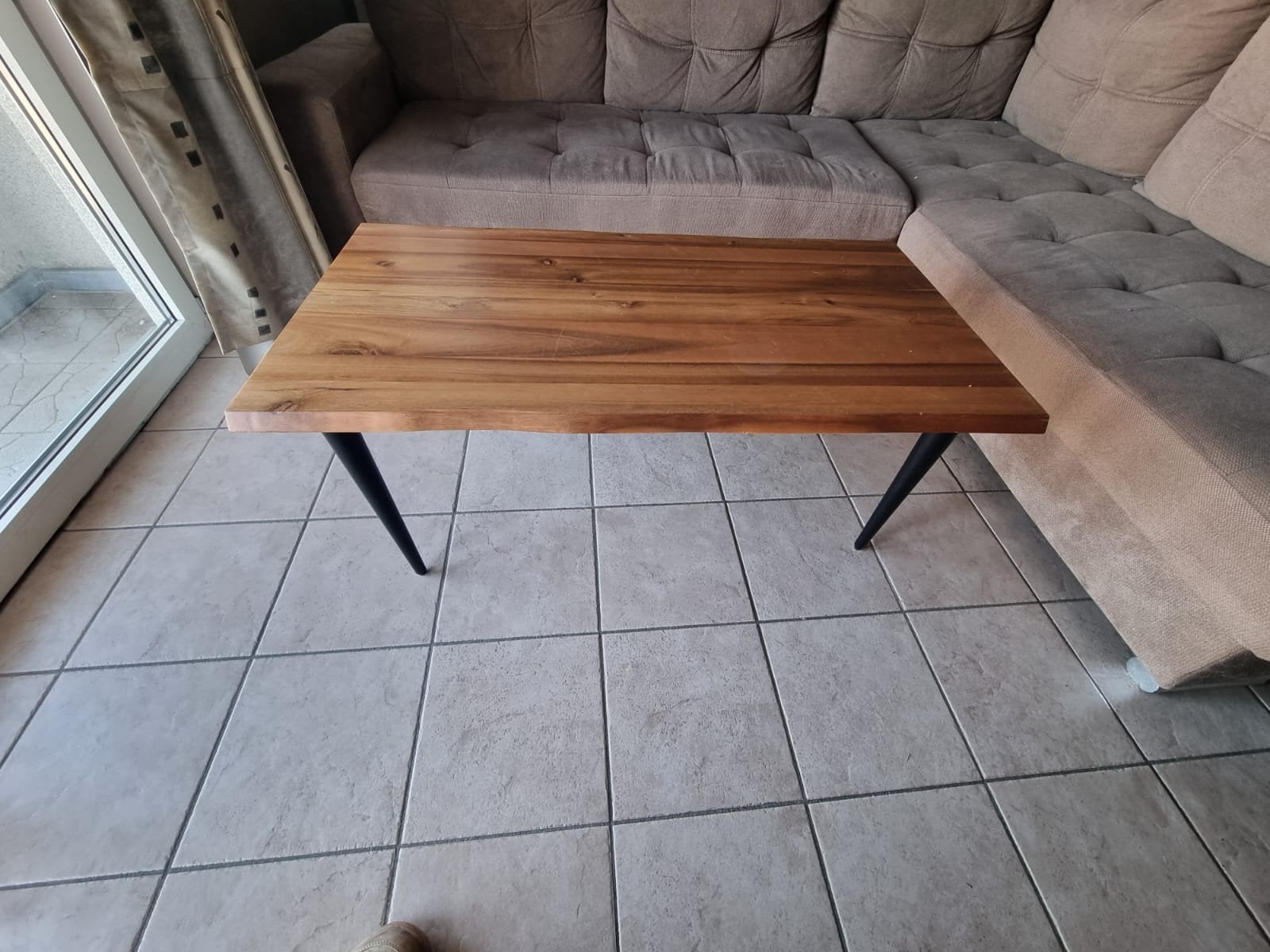 Modern houten salontafel in mooie staat, Ophalen