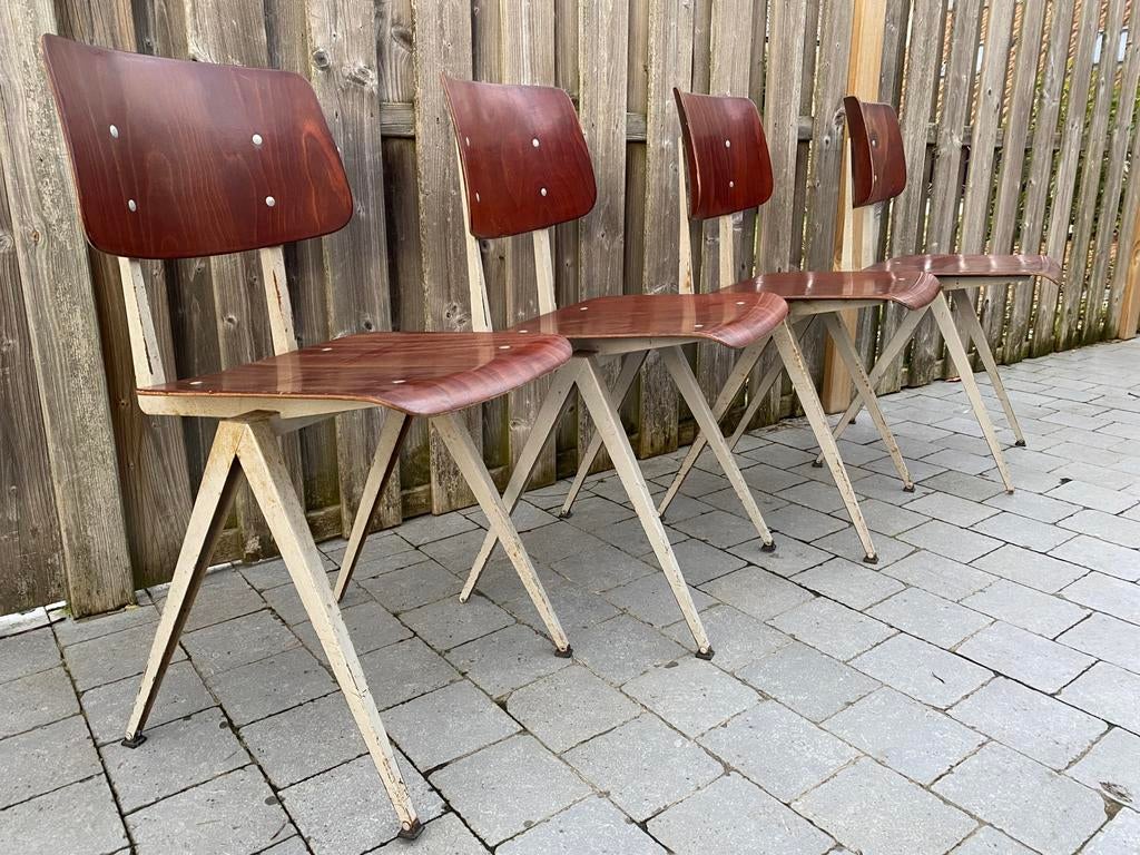 Chaises Vintage S16 Galvanitas 4 pièces=240 euros, Maison & Meubles, Chaises, Vintage industriel, Brun, Enlèvement, Utilisé