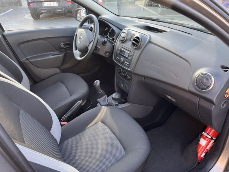 Dacia Logan TCe Ambiance*45000KM !*1J Gar, Auto's, Voorwielaandrijving, Electronic Stability Program (ESP), Stof, Gebruikt