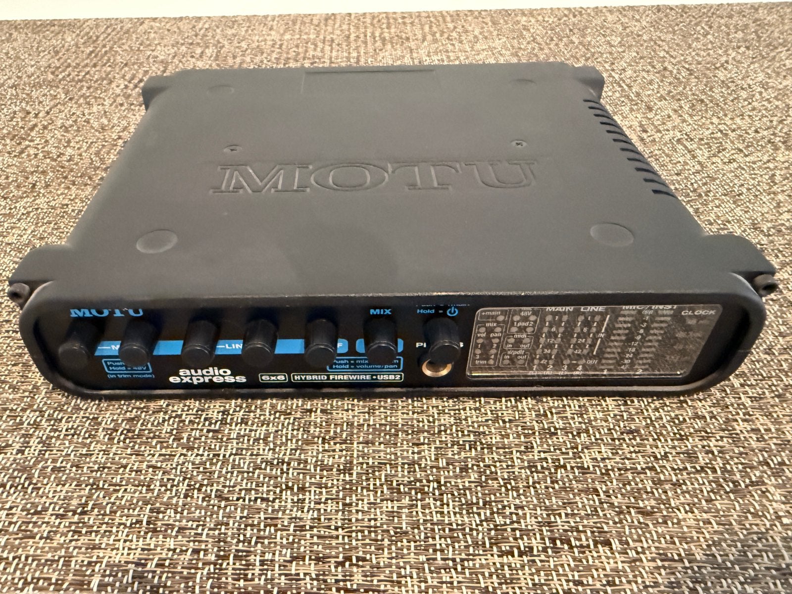 Motu Audio Express USB2.0, TV, Hi-fi & Vidéo, Appareils professionnels, Enlèvement, Comme neuf, Audio