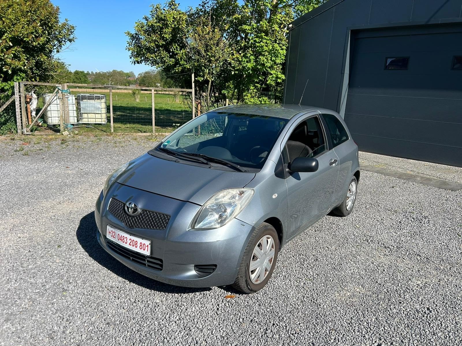 Toyota Yaris 1.0 VVT-i Essence AIRCO Entretien à 171000km, Autos, Toyota, Achat, Entreprise, Verrouillage central, Essence