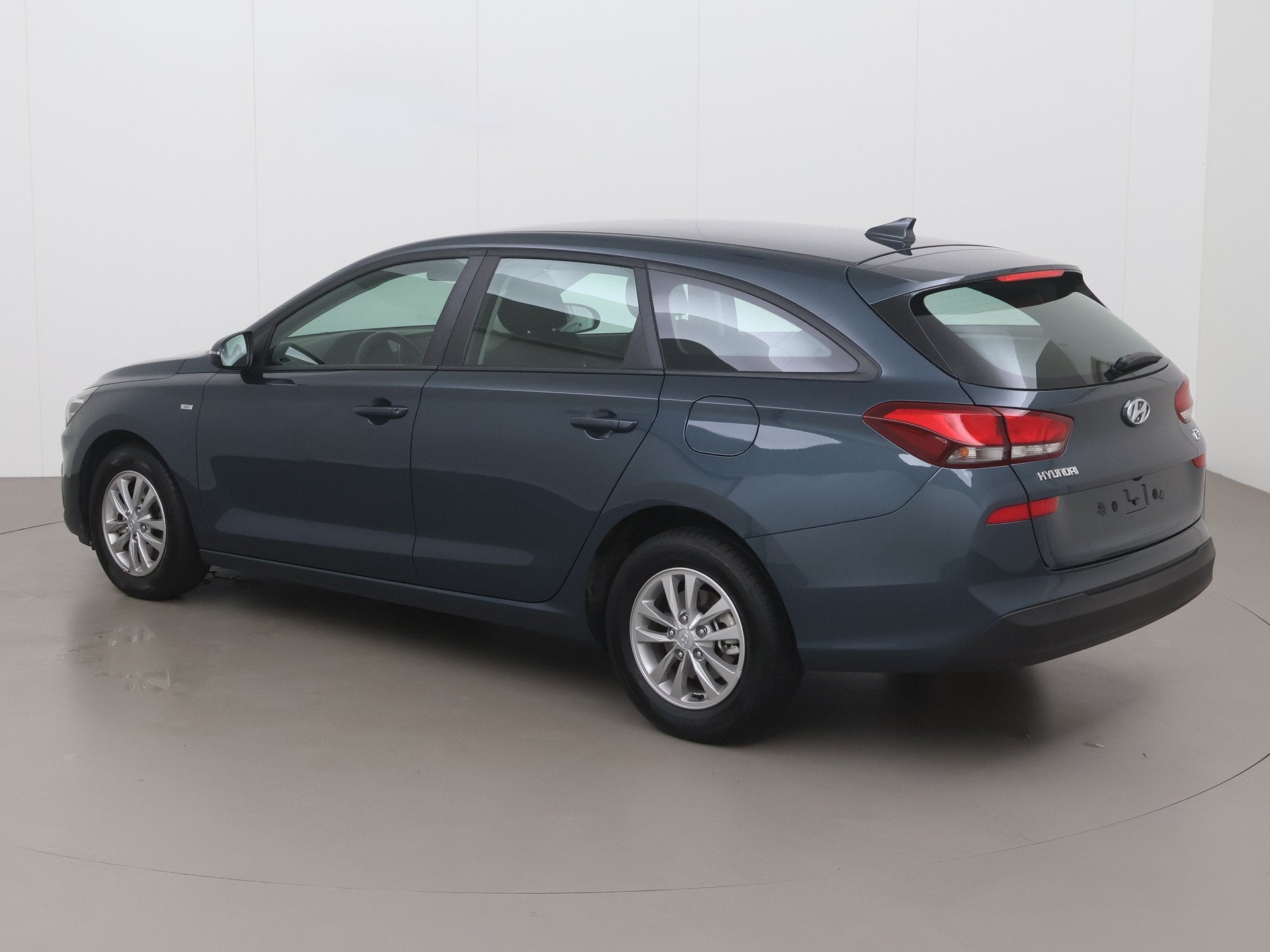 Hyundai i30 Wagon 1.0 t-gdi twist dct 120 AT, Automaat, Blauw, Bedrijf, Break