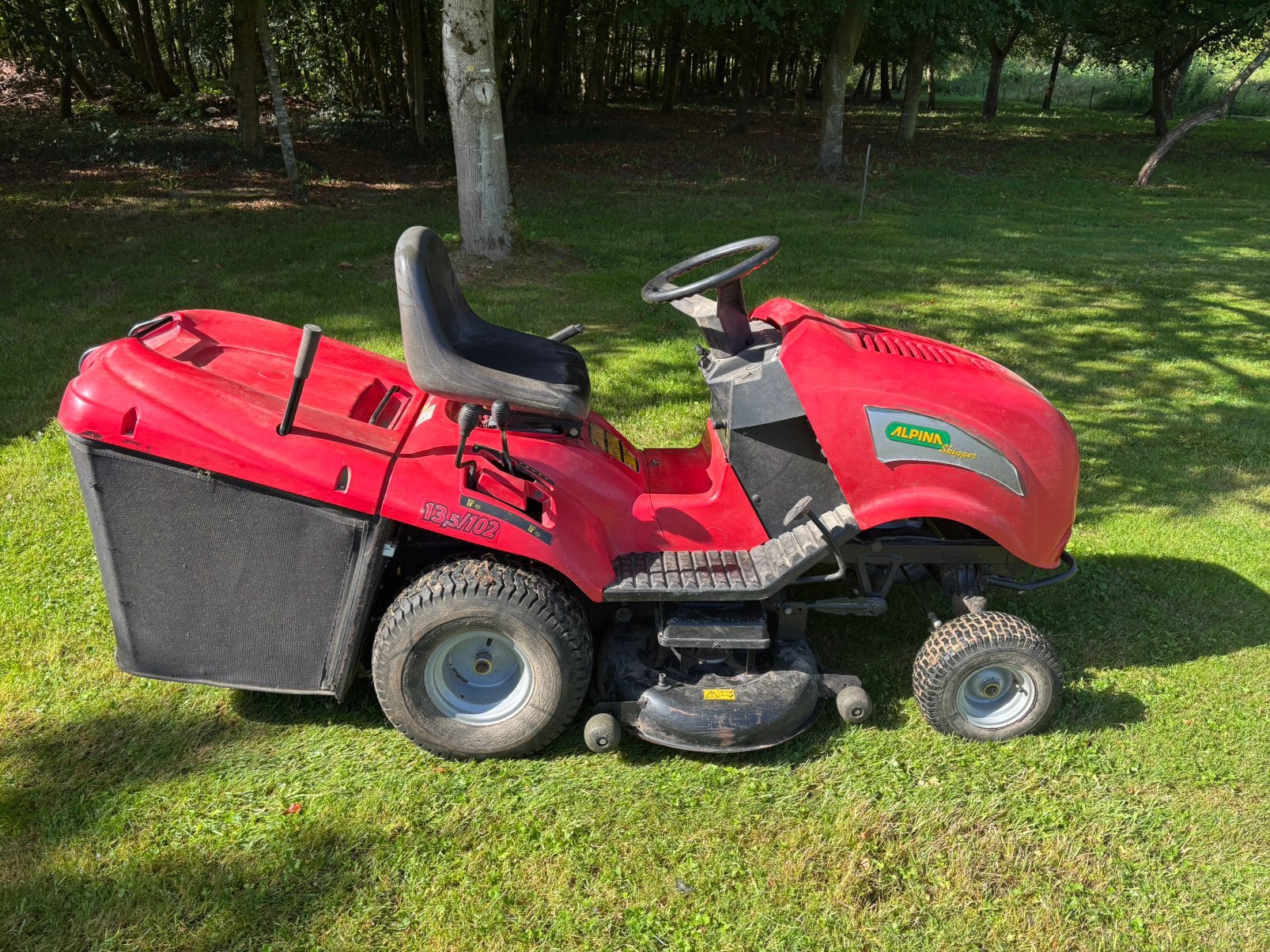 Alpina zitmaaier 13,5 pk, Tuin en Terras, Zitmaaiers, Ophalen, Zo goed als nieuw, Elektrische starter, 90 tot 120 cm