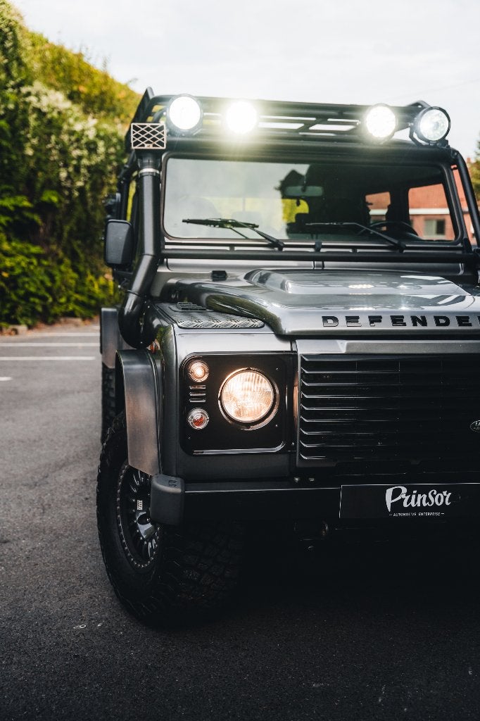 Land Rover Defender 110 CREW CAB // TOPSTAAT //, Auto's, 90 kW, Stof, 4 cilinders, https://public.car-pass.be/vhr/cec44b20-dd38-44bf-be6b-d6ba4236b873