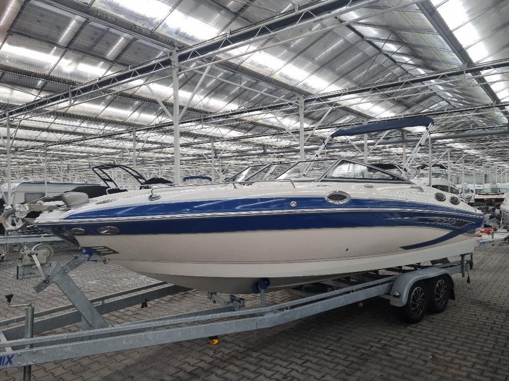 Glastron 255 jaar 2010 Volvo Penta 5.7 GXI Duoprop 320 PK, Watersport en Boten, Ophalen, Binnenboordmotor, Zo goed als nieuw, 200 pk of meer