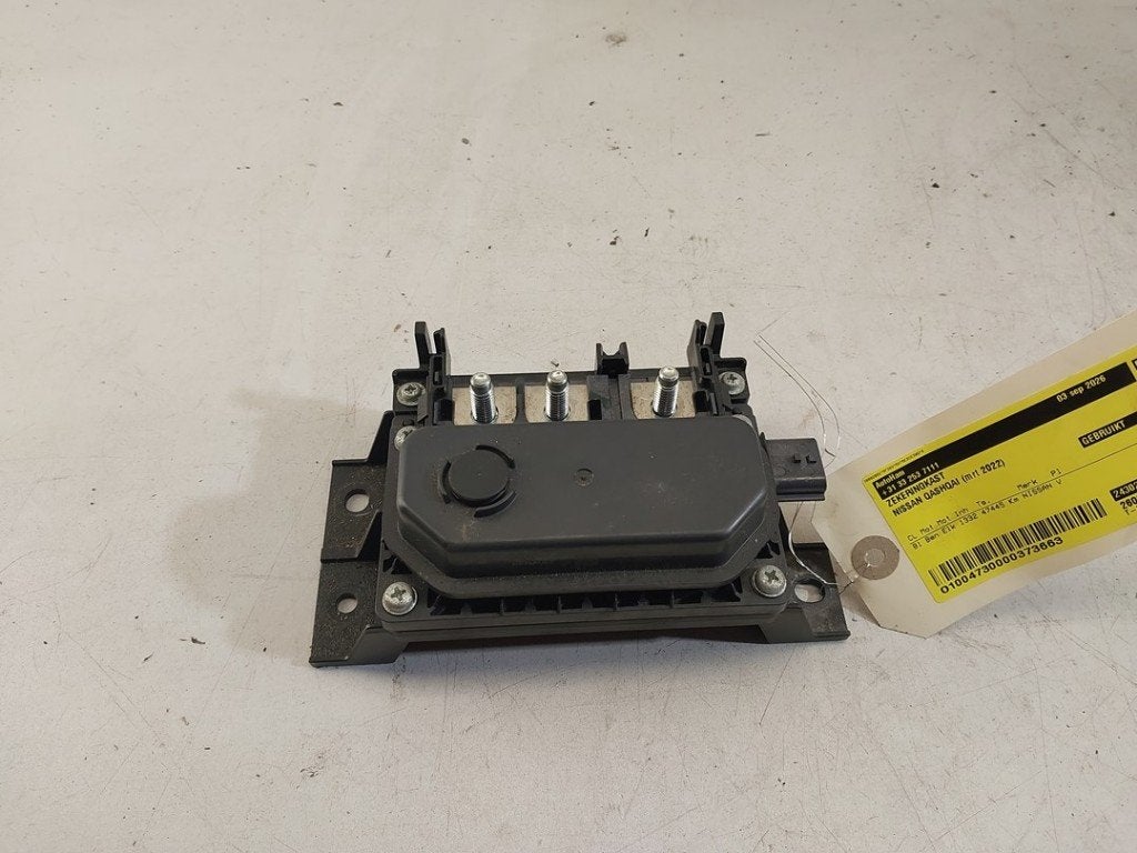 ZEKERINGKAST Nissan Qashqai (J12) (|243026RA0B|), Auto-onderdelen, Gebruikt, Germany@nissan-services.eu, Kronenweg 38
50389  Wesseling, DE