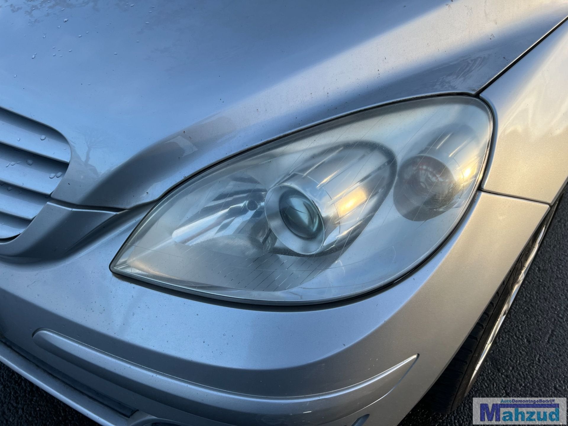 Phare gauche pour Mercedes Classe B W245 (2005-2011), Autos : Pièces & Accessoires, Mercedes-Benz AG, Mercedes-Benz, Utilisé, Mercedesstrasse 120
70372  Stuttgart, DE