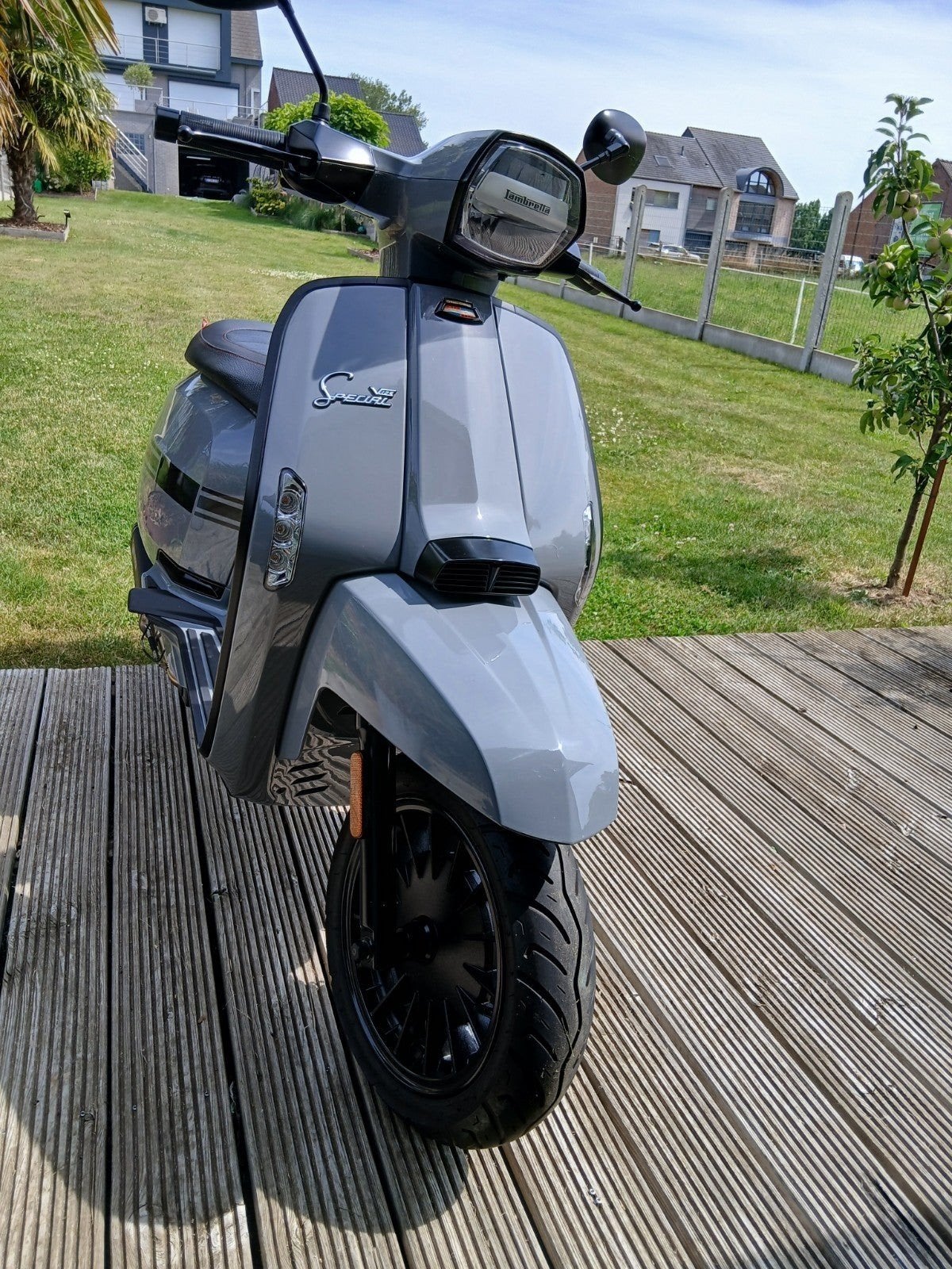 Super mooie Lambretta V125 in nieuwstaat, Fietsen en Brommers, Scooters | Vespa, Ophalen of Verzenden